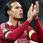 Chấn động Champions League: Van Dijk lập kỷ lục vô tiền khoáng hậu, Liverpool thẳng tiến vòng 1/8 1