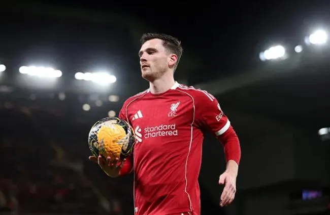 Tottenham muon chieu mo Andy Robertson tu Liverpool.