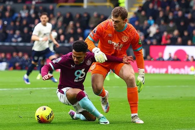 Nhận định Crystal Palace vs Burnley 02h30 ngày 122 (Premier League 202526) 2 Nhận định Crystal Palace vs Burnley 02h30 ngày 122 (Premier League 202526) 2