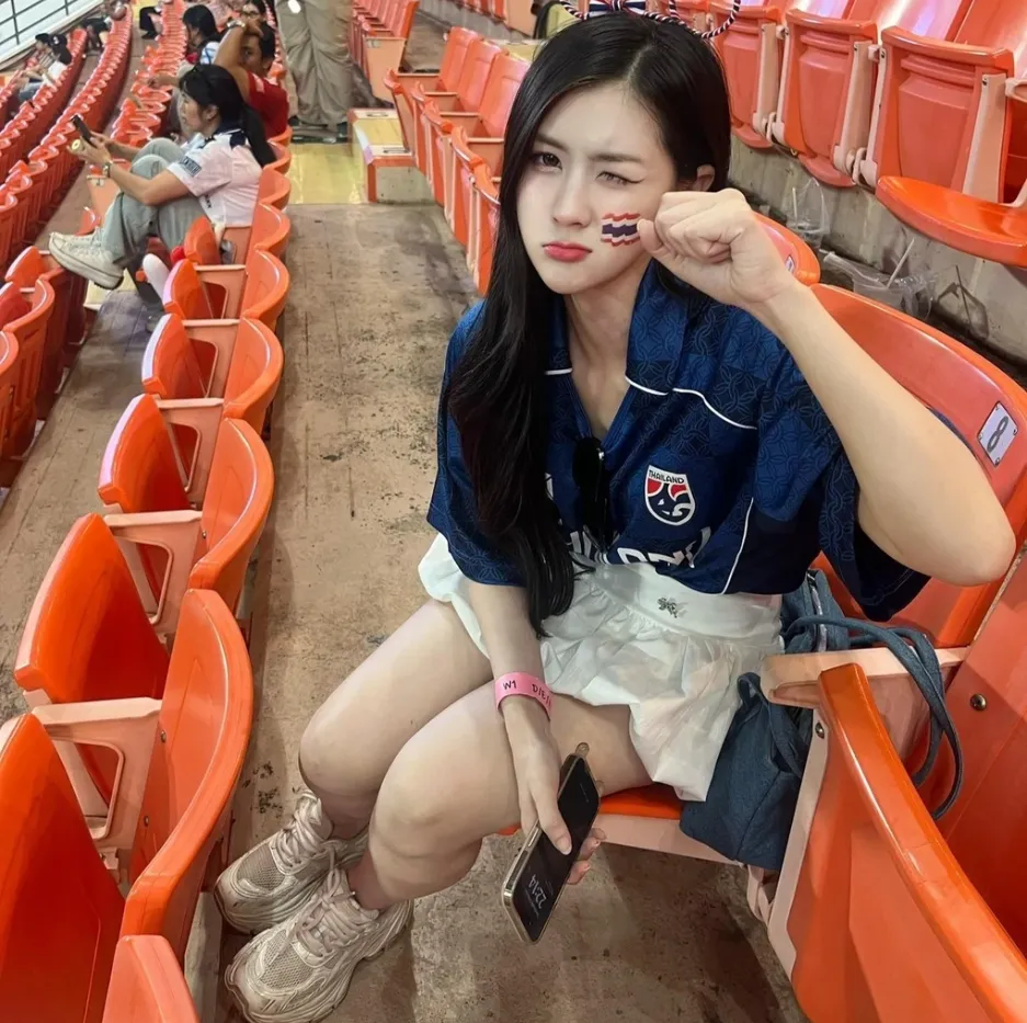 Mỹ nhân người Thái mê Đình Bắc, Trung Kiên gây chú ý khi đến Việt Nam 1