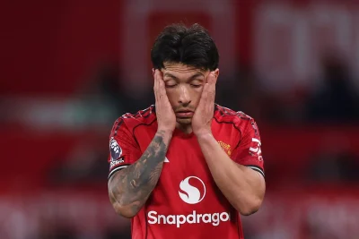 Man Utd 1-2 Leeds: Thất bại chấn động Old Trafford sau 45 năm, Carrick đối mặt khủng hoảng 1