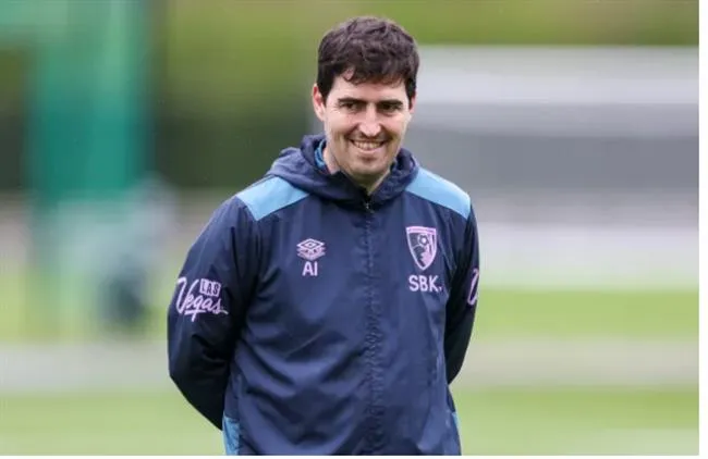 HLV Andoni Iraola roi Bournemouth vao cuoi mua giai nam nay.